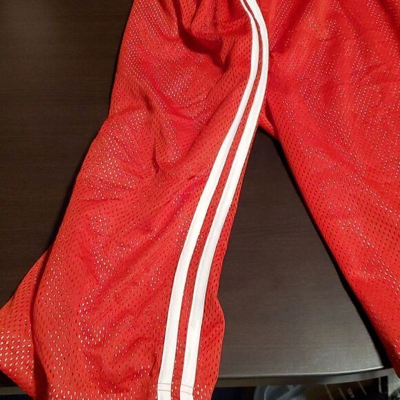 Men's Double Layered Mesh Shorts Big & Tall - Picture 2 of 7